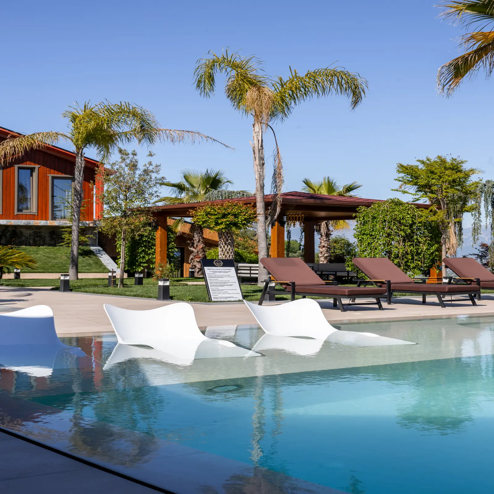 Big Private Villa with Pool