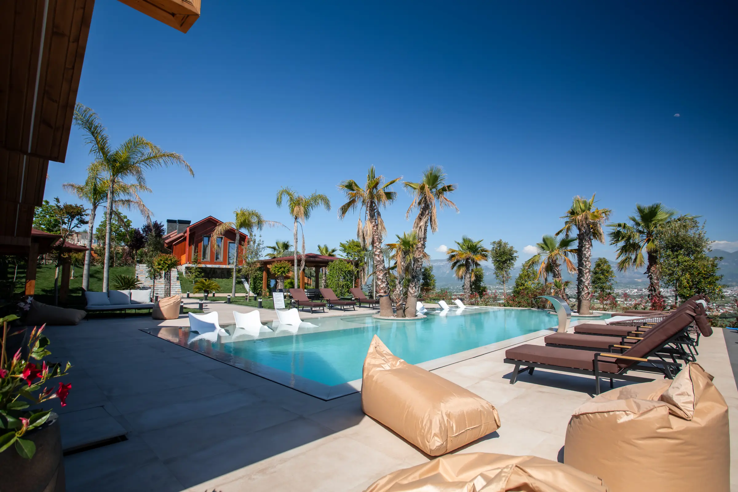 Big Private Villa with Pool