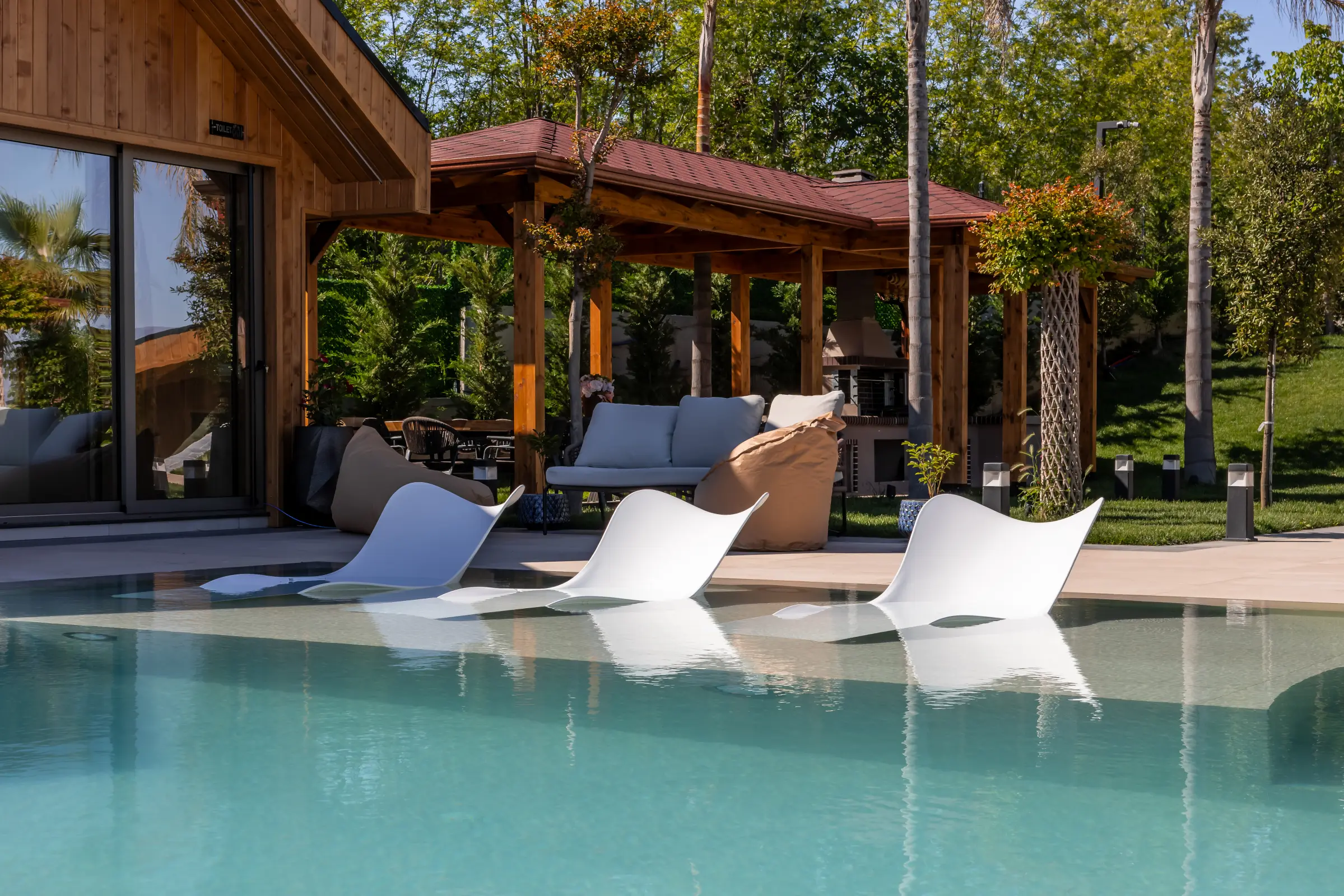 Big Private Villa with Pool